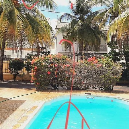 Villa Le Mirage A 150M De La Plage Flic-en-Flacq 外观 照片