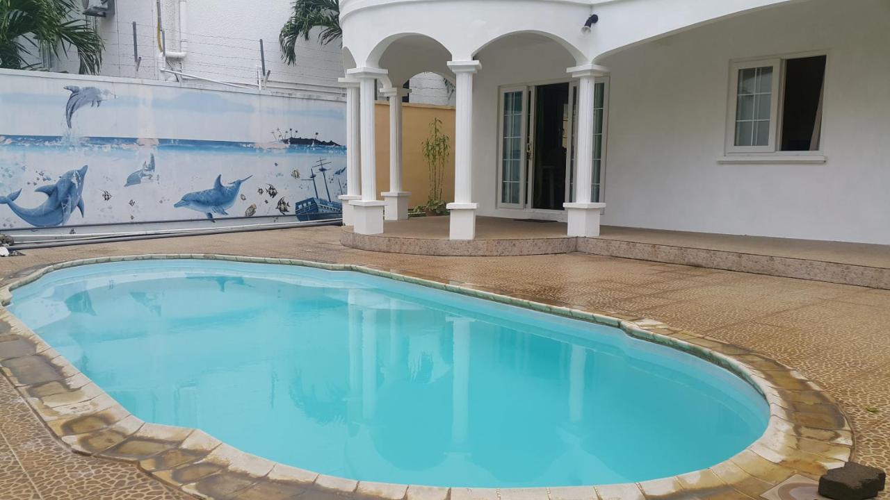 Villa Le Mirage A 150M De La Plage Flic-en-Flacq 外观 照片