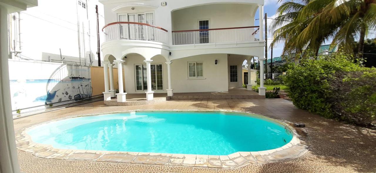 Villa Le Mirage A 150M De La Plage Flic-en-Flacq 外观 照片