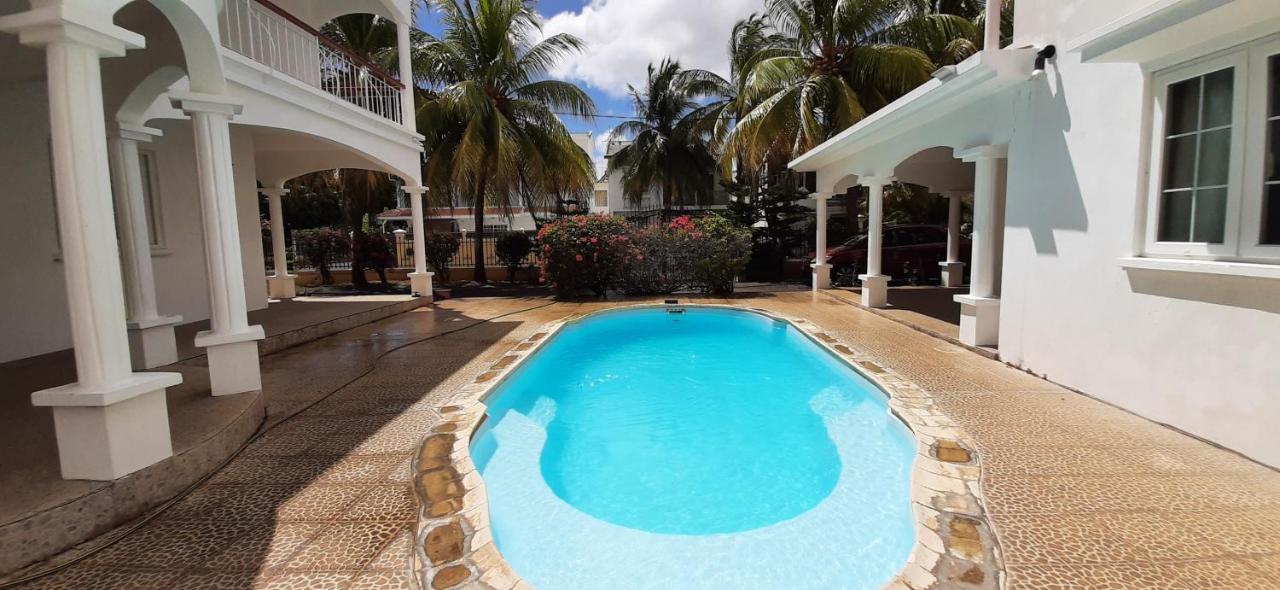 Villa Le Mirage A 150M De La Plage Flic-en-Flacq 外观 照片